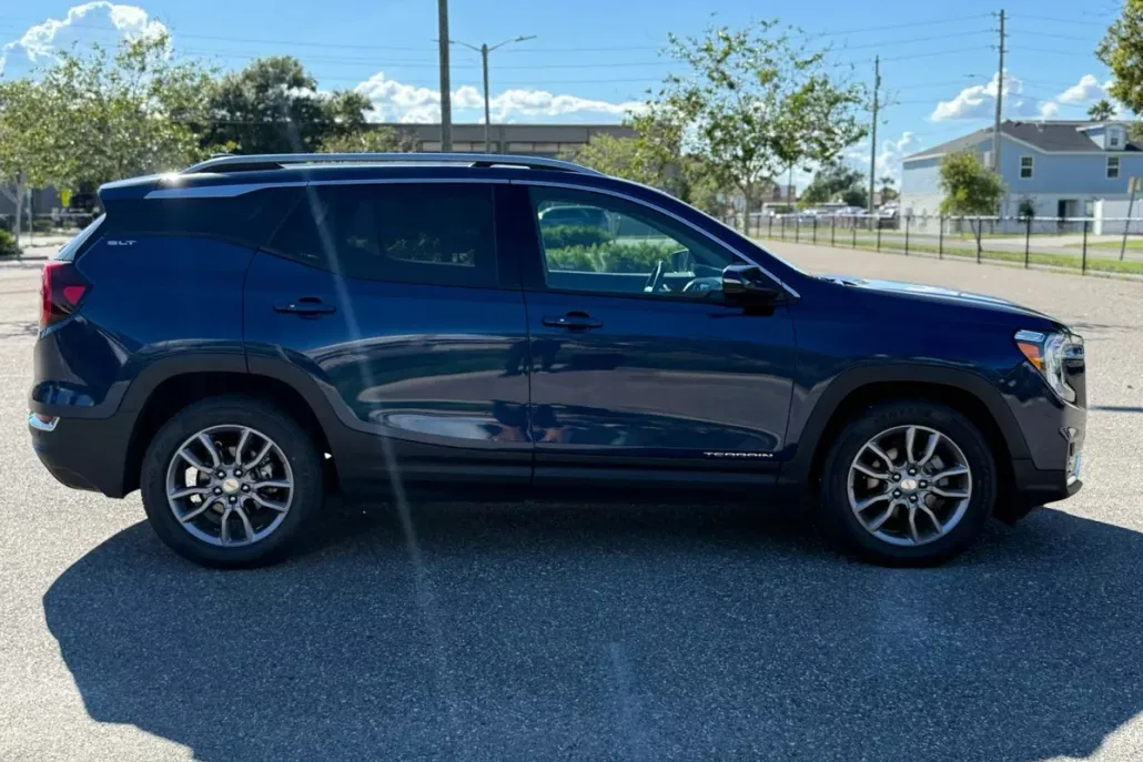2023 Gmc Terrain SLT photo 1
