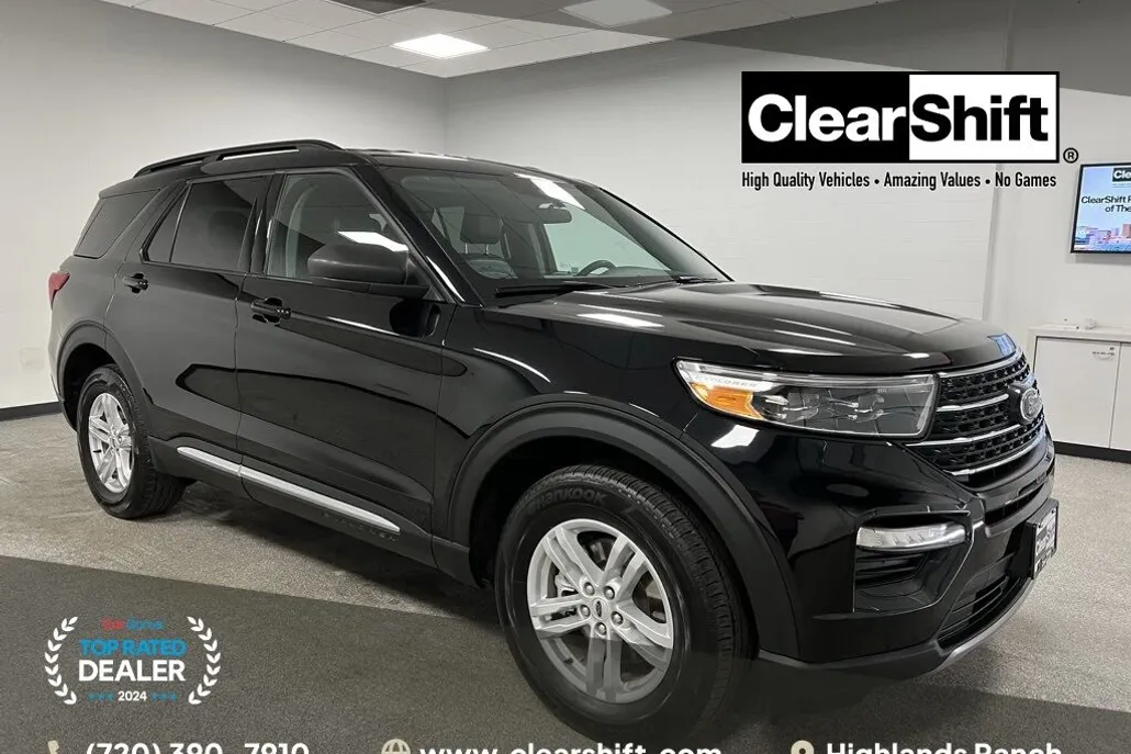 2024 Ford Explorer XLT photo 1