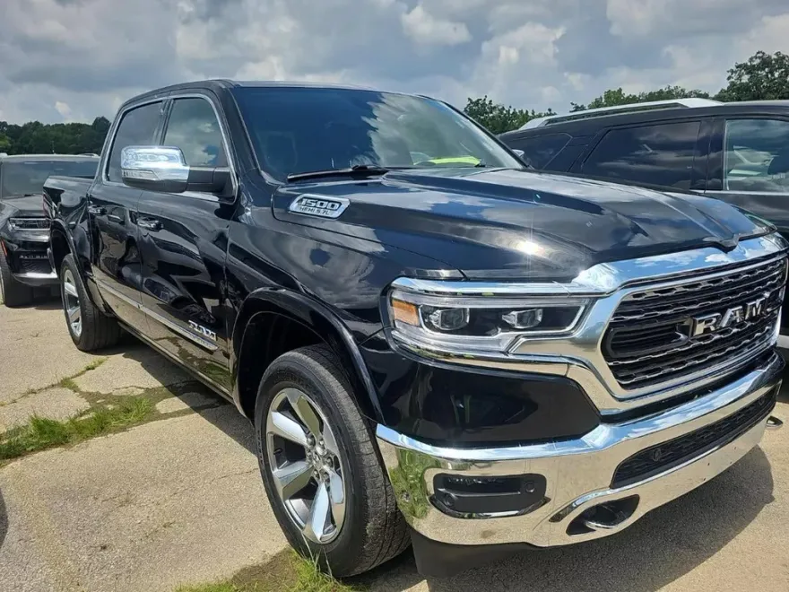 2022 Ram 1500 Limited photo 1