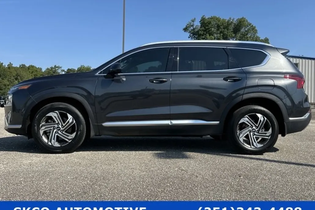 2022 Hyundai Santa Fe SEL photo 1