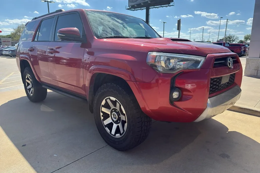 2021 Toyota 4Runner TRD Premium photo 1