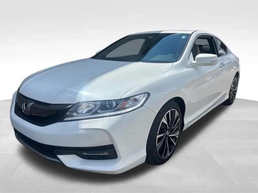 2017 Honda Accord EX-L photo 1