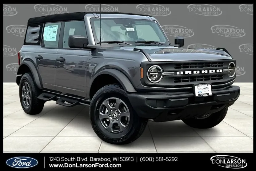 2025 Ford Bronco Base photo 1