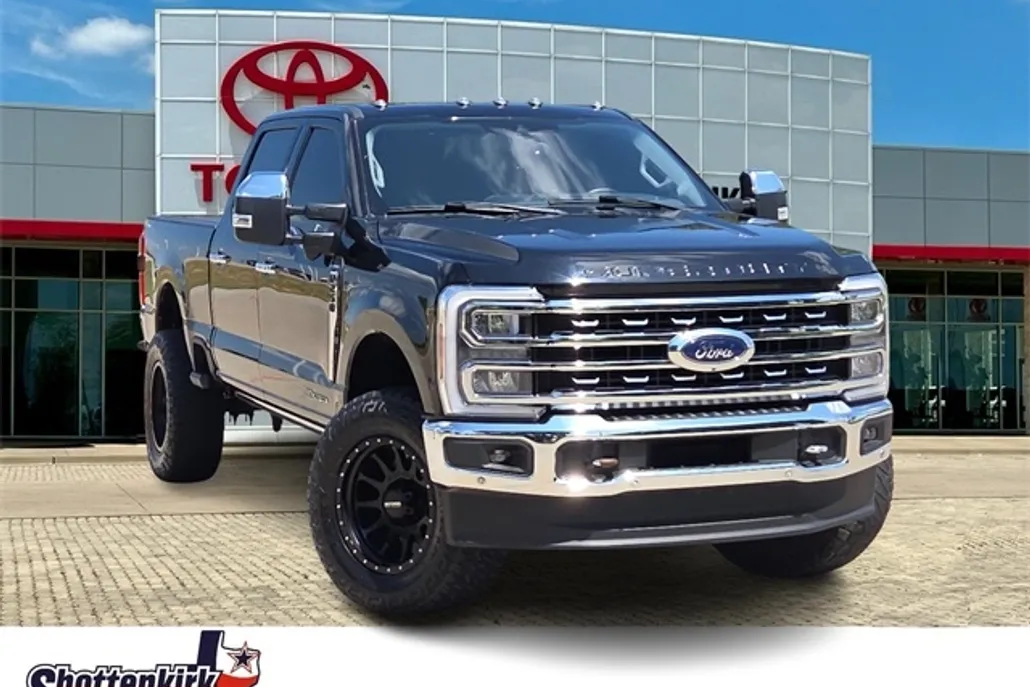 2023 Ford F-250 photo 1