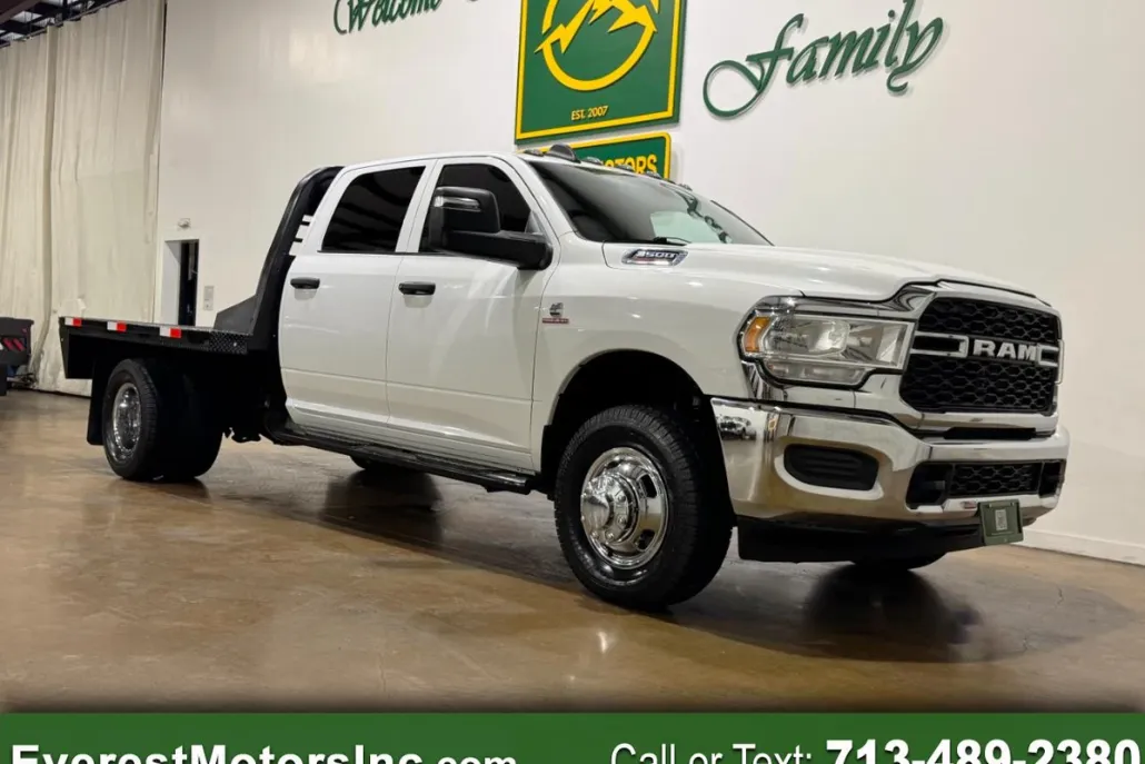 2023 Ram 3500 Tradesman photo 1