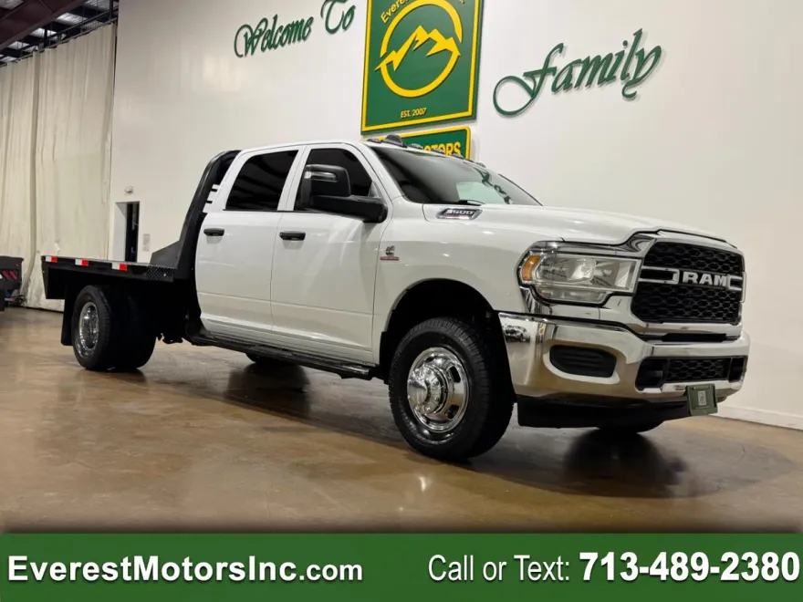2023 Ram 3500 Tradesman photo 1