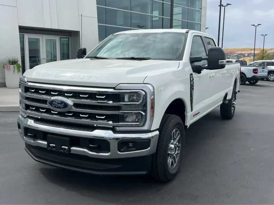 2026 Ford F-350 Lariat photo 1