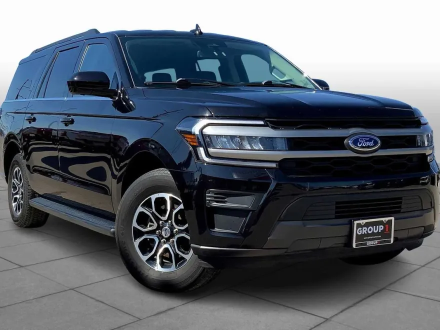 2024 Ford Expedition MAX XLT photo 1