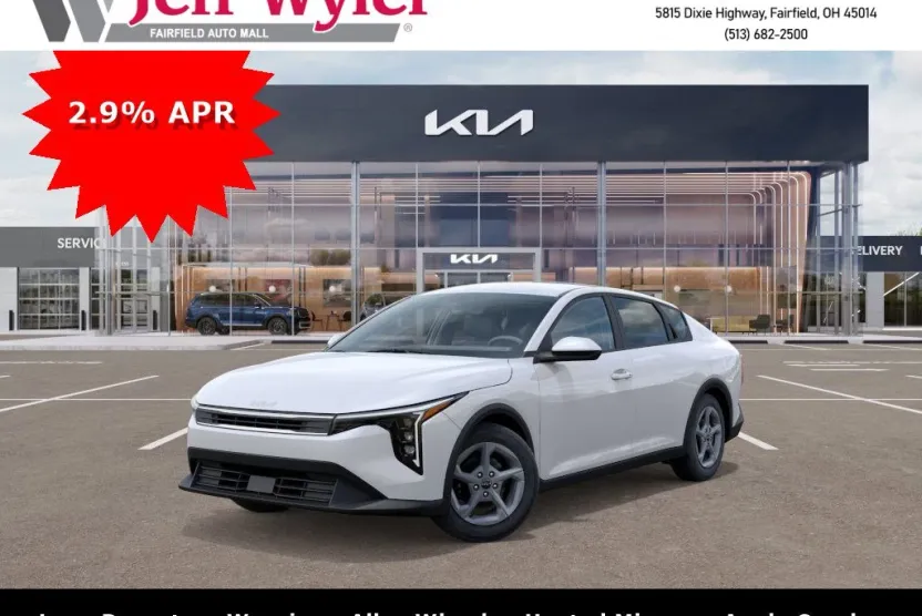 2025 Kia K4 LXS photo 1