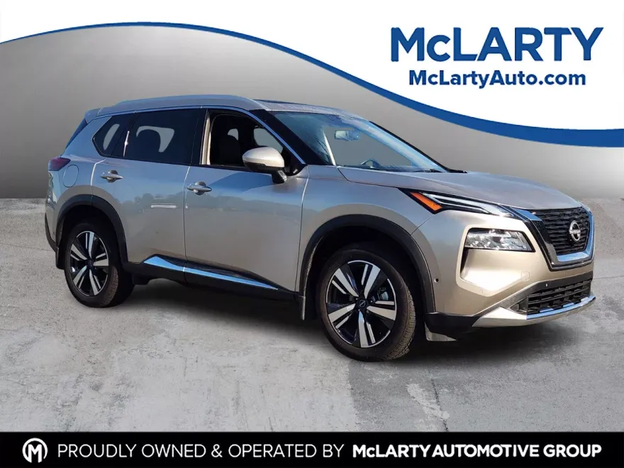 2023 Nissan Rogue Platinum photo 1