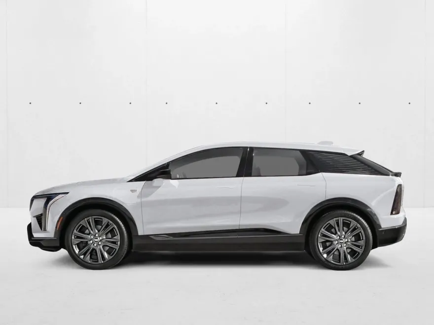 2026 Cadillac Optiq Luxury photo 1