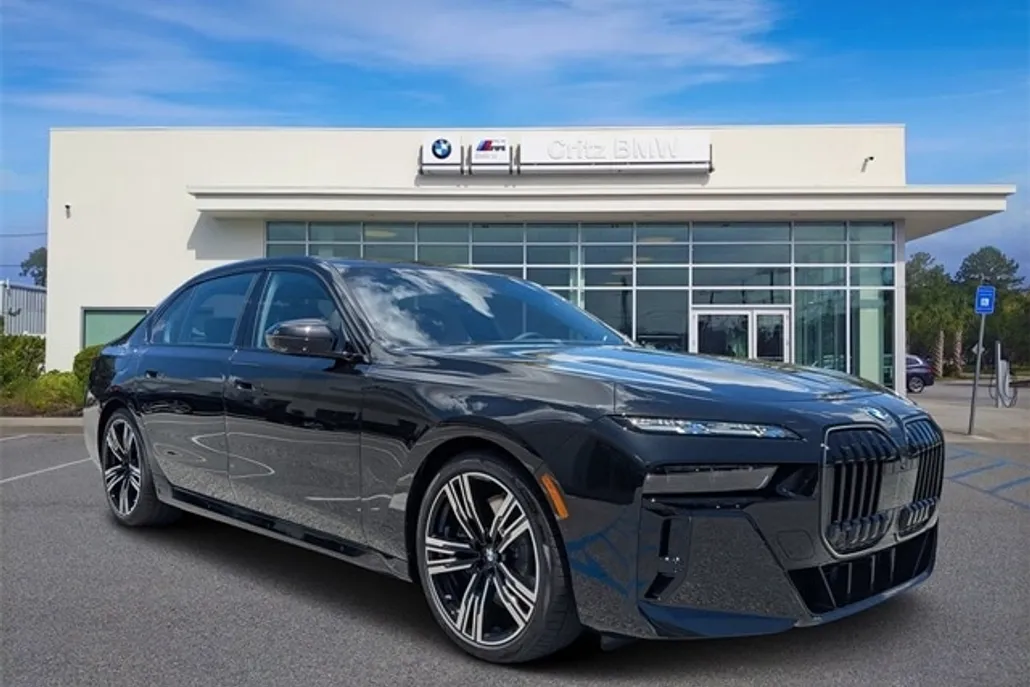 2025 Bmw 740i photo 1