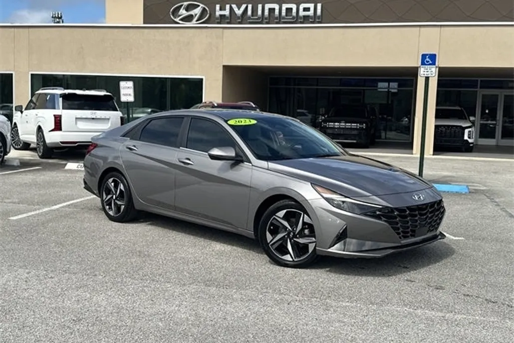 2023 Hyundai Elantra Hybrid Limited photo 1