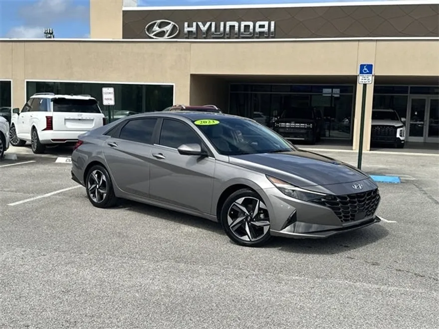 2023 Hyundai Elantra Hybrid Limited photo 1