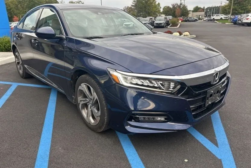 2020 Honda Accord EX photo 1