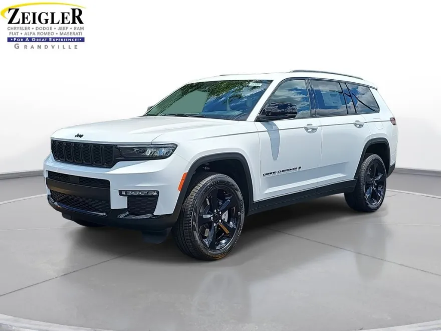 2025 Jeep Grand Cherokee Limited Sport photo 1