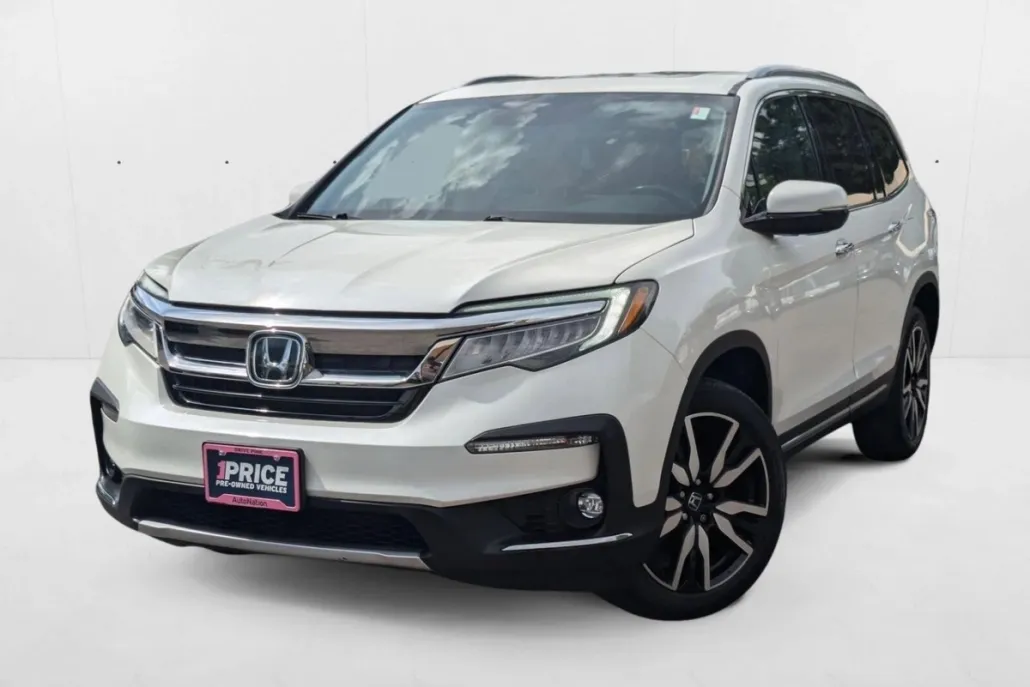 2019 Honda Pilot Touring photo 1