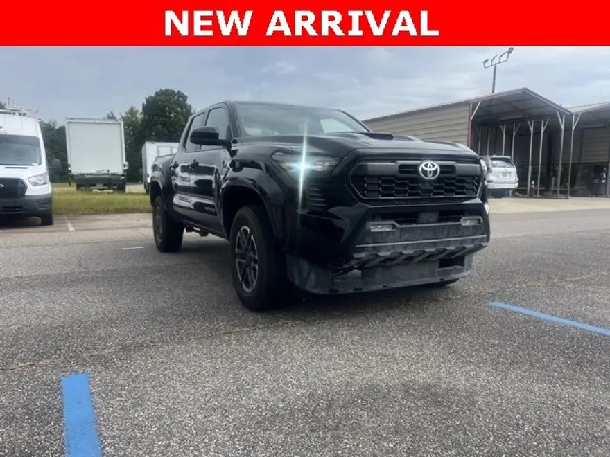 2024 Toyota Tacoma TRD Sport photo 1