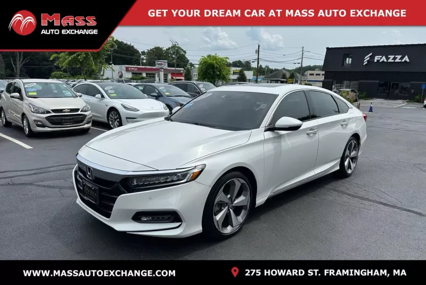 2019 Honda Accord Touring 2.0T photo 1