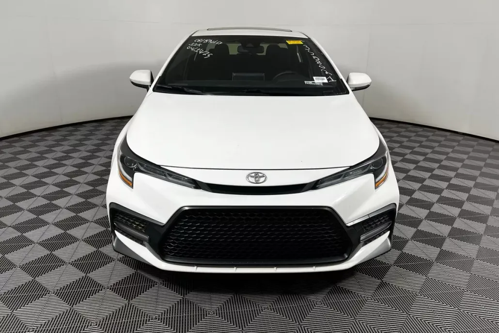 2024 Toyota Corolla SE photo 1