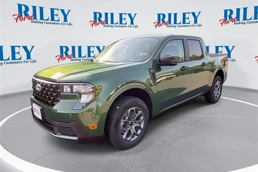 2025 Ford Maverick XLT photo 1