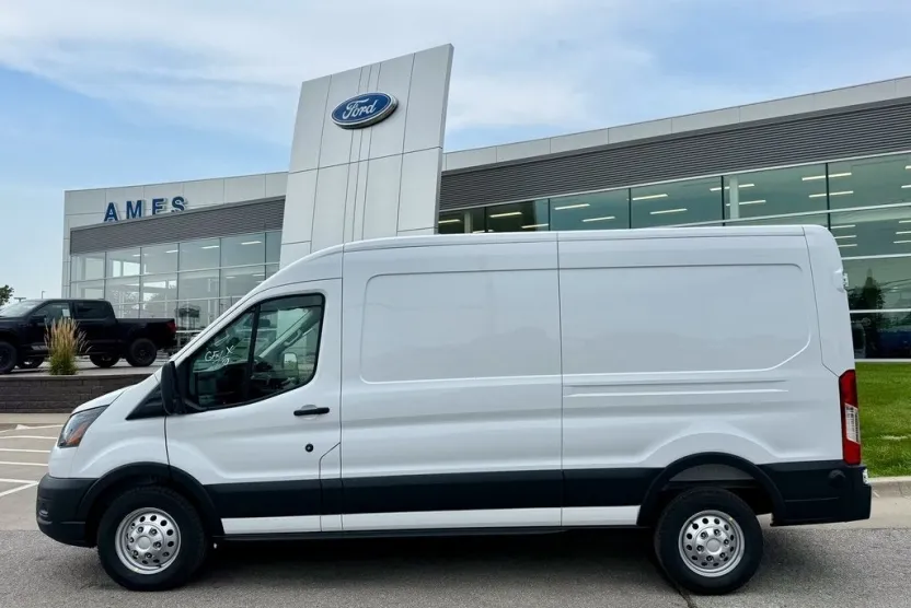 2025 Ford Transit photo 1