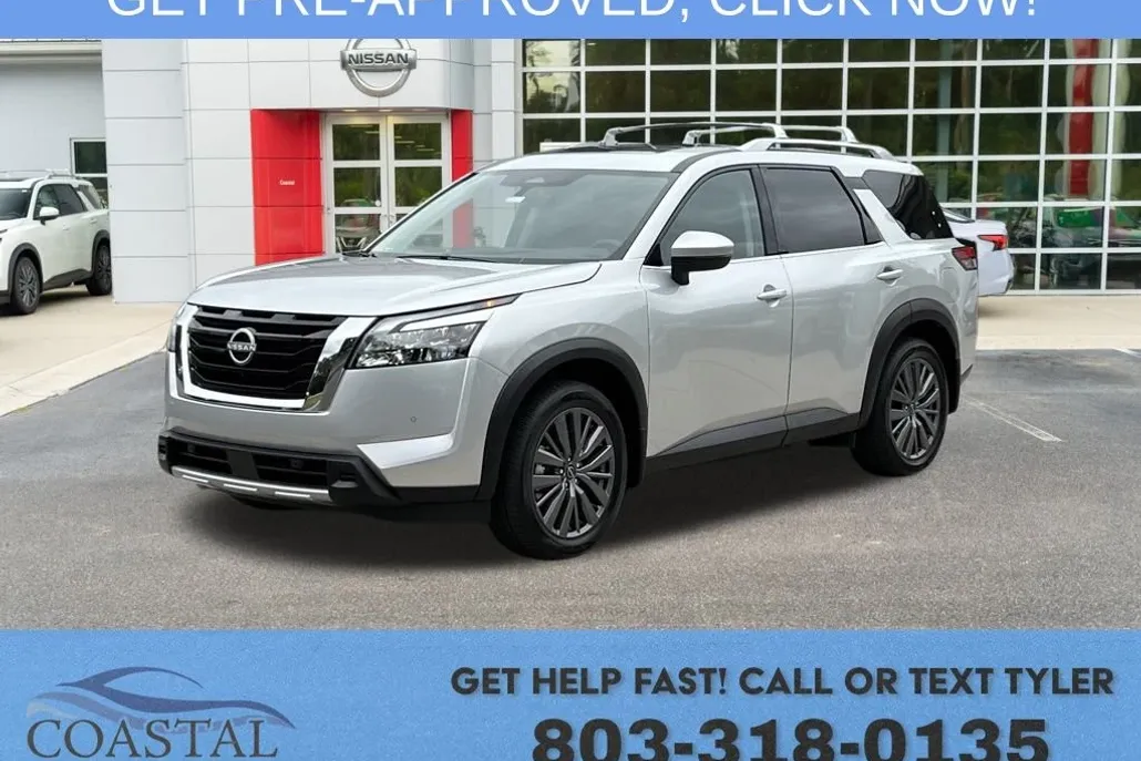 2025 Nissan Pathfinder SL photo 1