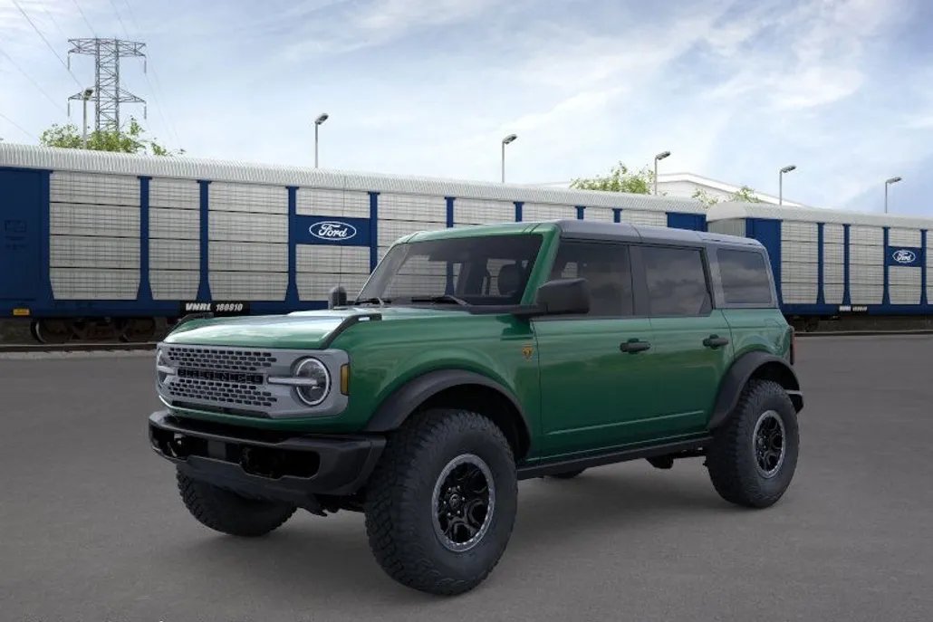 2025 Ford Bronco Badlands photo 1