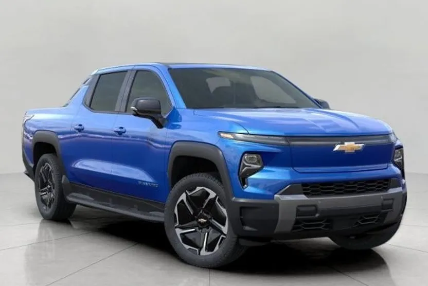 2026 Chevrolet Silverado EV LT photo 1