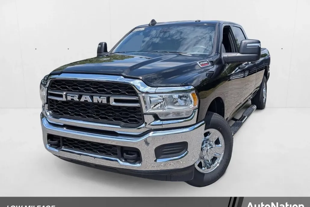 2024 Ram 2500 Tradesman photo 1