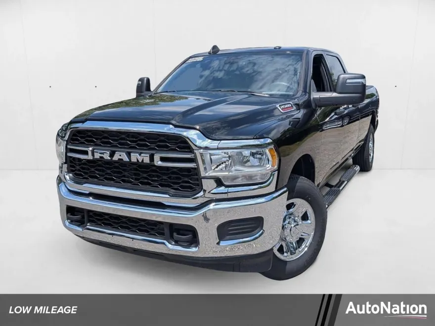 2024 Ram 2500 Tradesman photo 1