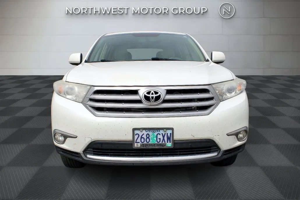 2012 Toyota Highlander Base photo 1