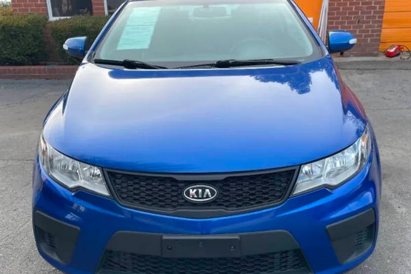 2010 Kia Forte Koup EX photo 1