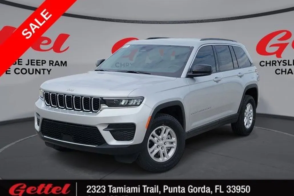 2025 Jeep Grand Cherokee Laredo photo 1