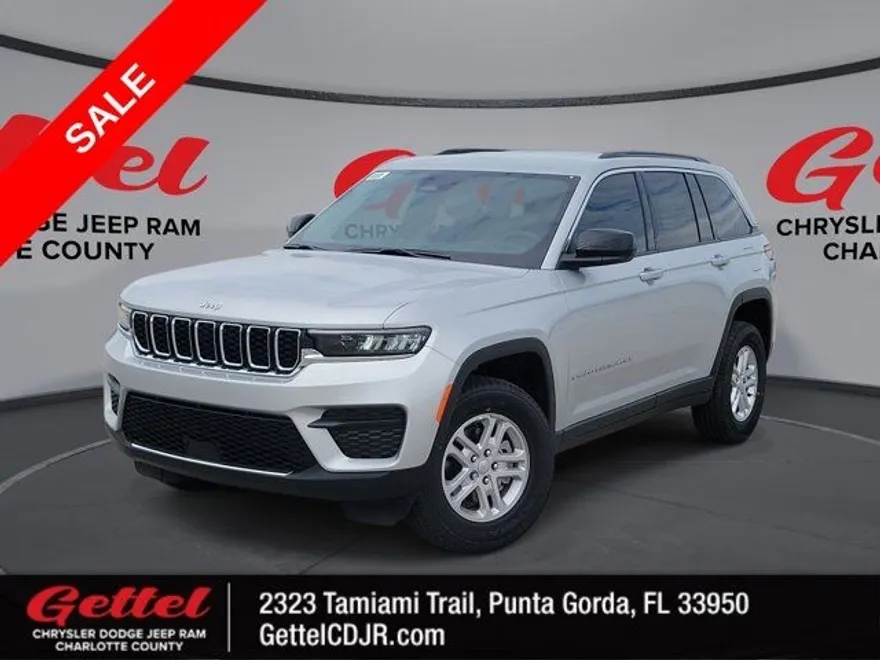 2025 Jeep Grand Cherokee Laredo photo 1