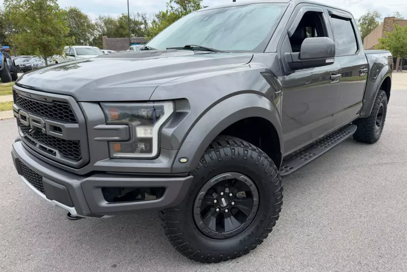 2017 Ford F-150 Raptor photo 1