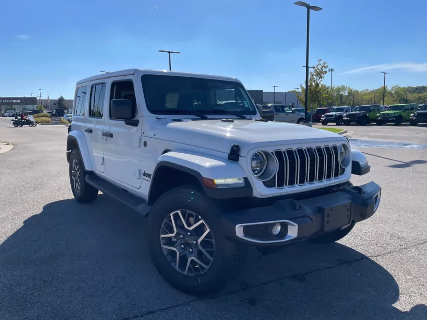 2025 Jeep Wrangler Sahara photo 1