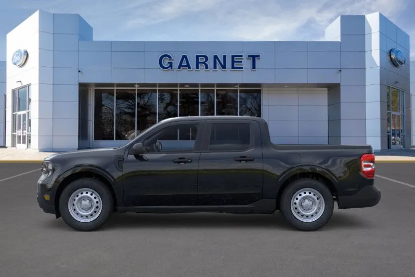 2025 Ford Maverick XL photo 1