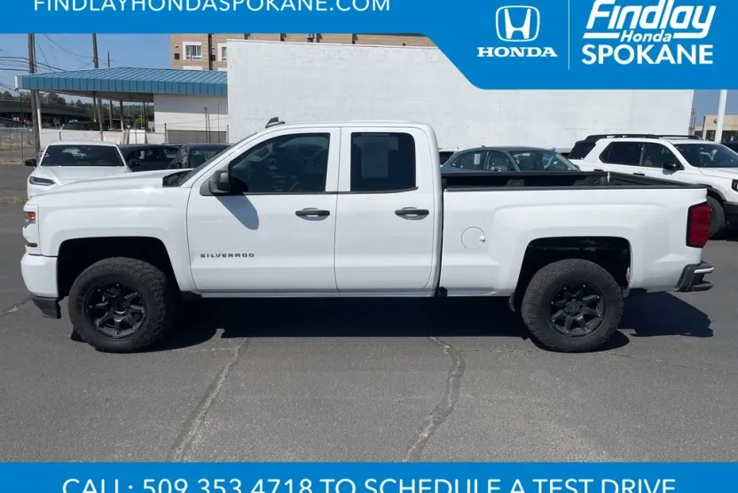 2018 Chevrolet Silverado 1500 Custom photo 1