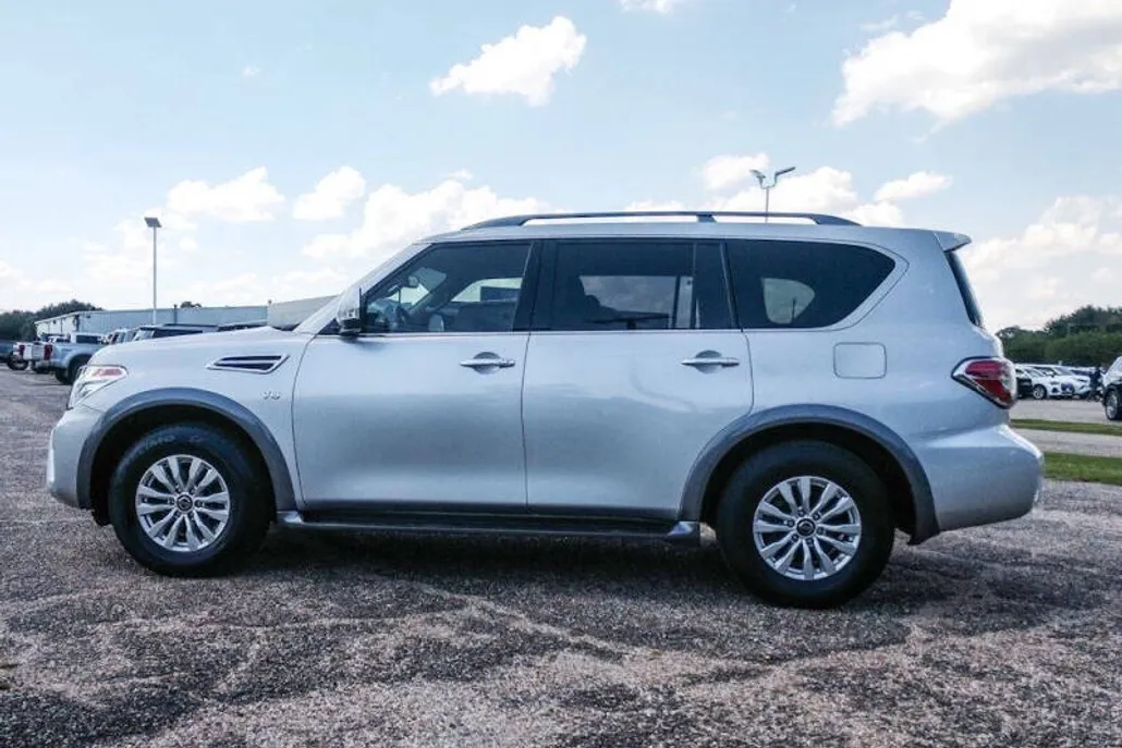 2020 Nissan Armada SV photo 1