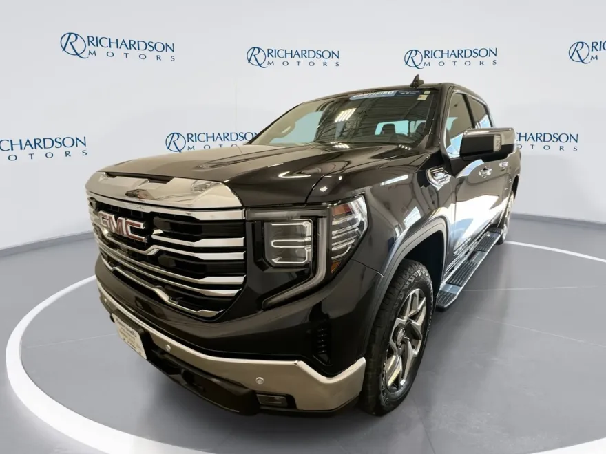 2024 Gmc Sierra 1500 SLT photo 1