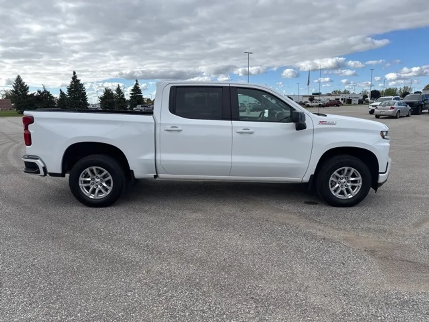 2021 Chevrolet Silverado 1500 RST photo 1