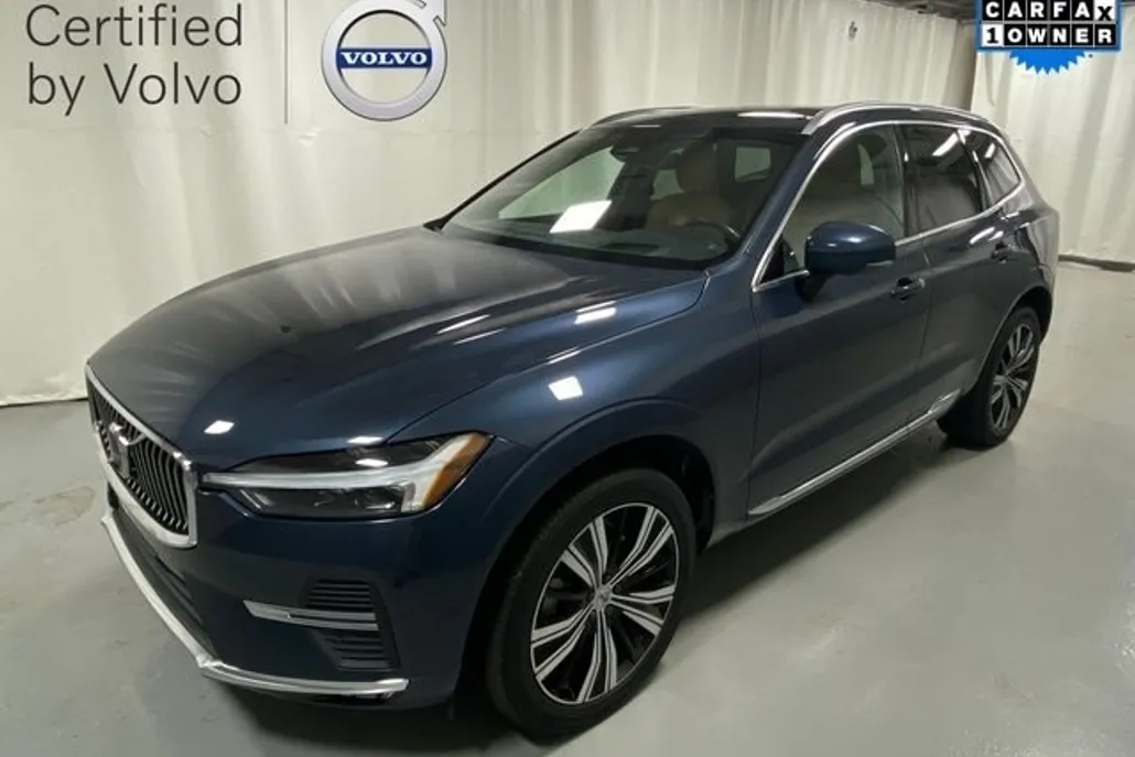 2022 Volvo XC60 Inscription photo 1