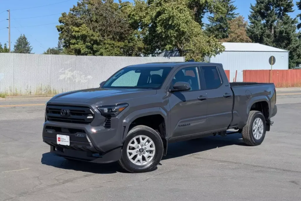 2025 Toyota Tacoma SR5 Double Cab photo 1