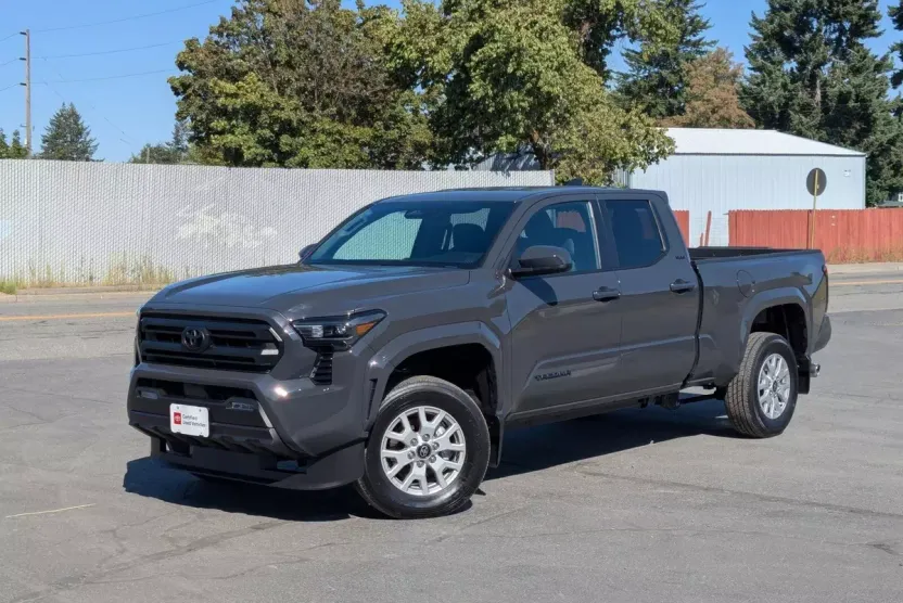 2025 Toyota Tacoma SR5 Double Cab photo 1