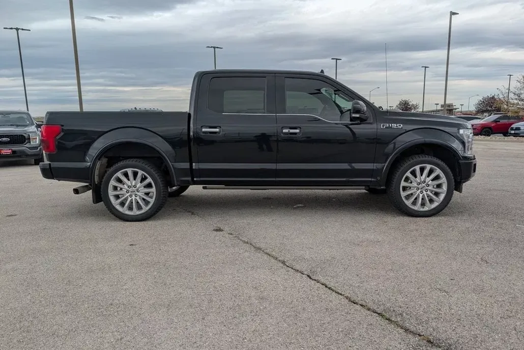 2018 Ford F-150 Limited photo 1