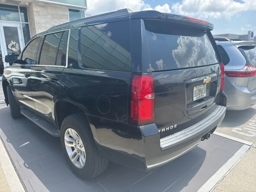 2016 Chevrolet Tahoe LT photo 1