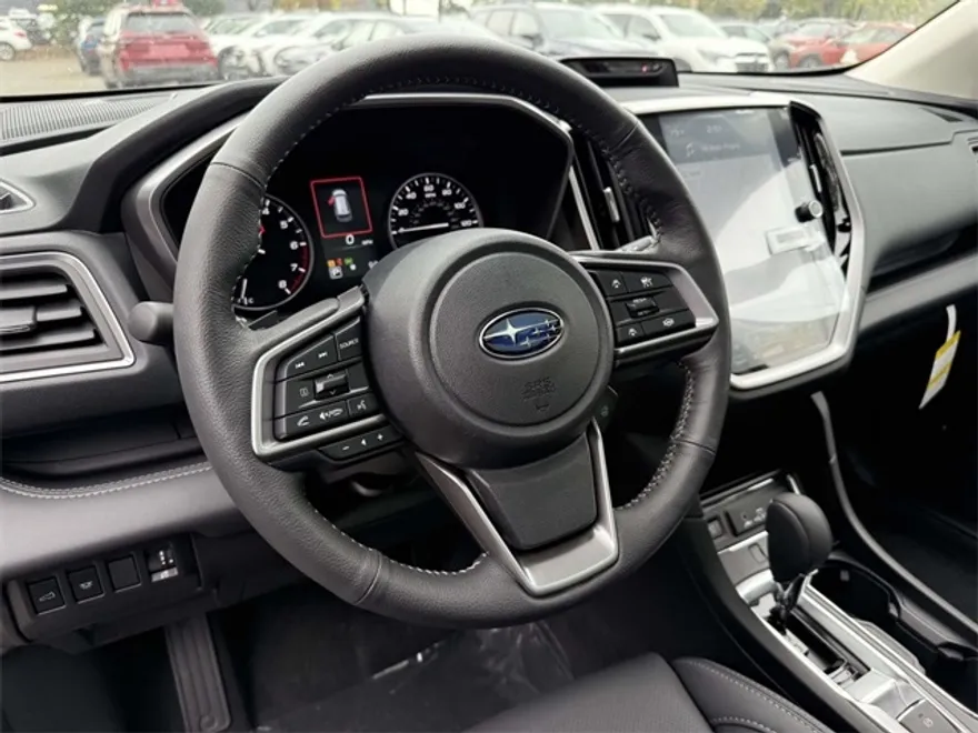 2025 Subaru Ascent Limited photo 1