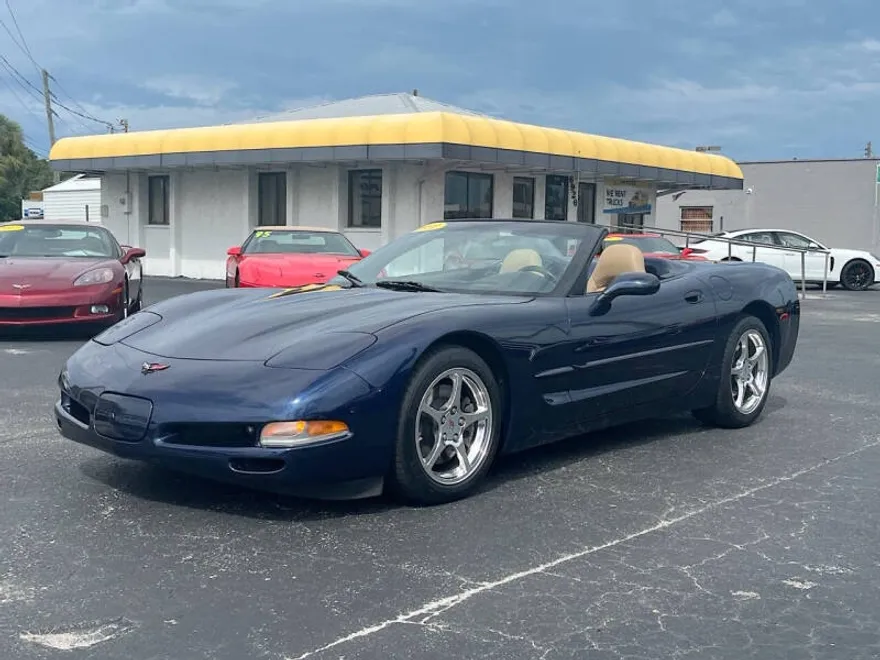 2001 Chevrolet Corvette photo 1