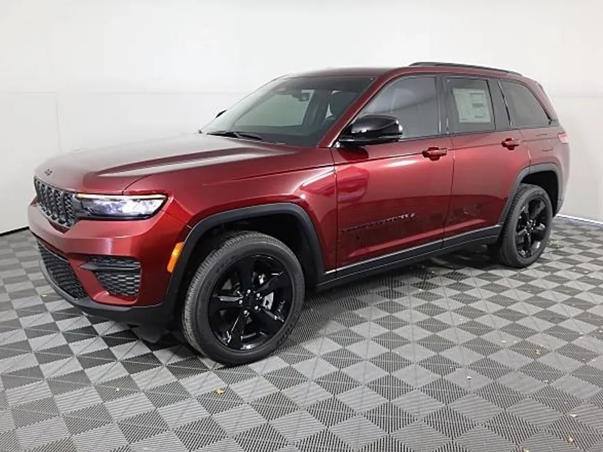 2025 Jeep Grand Cherokee Altitude X photo 1
